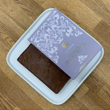 Tableta de chocolate con cacahuetes y miel